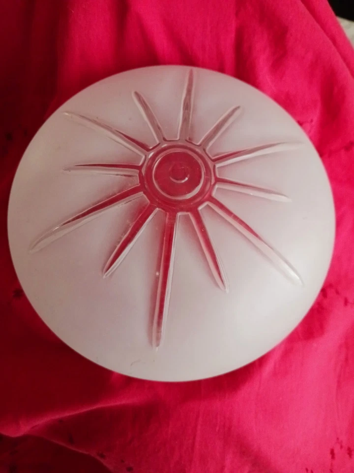 1950s Glass Flying Saucer Globe Flush Mount Ceiling Atomic Starburst Light Shade - Image 4 of 4