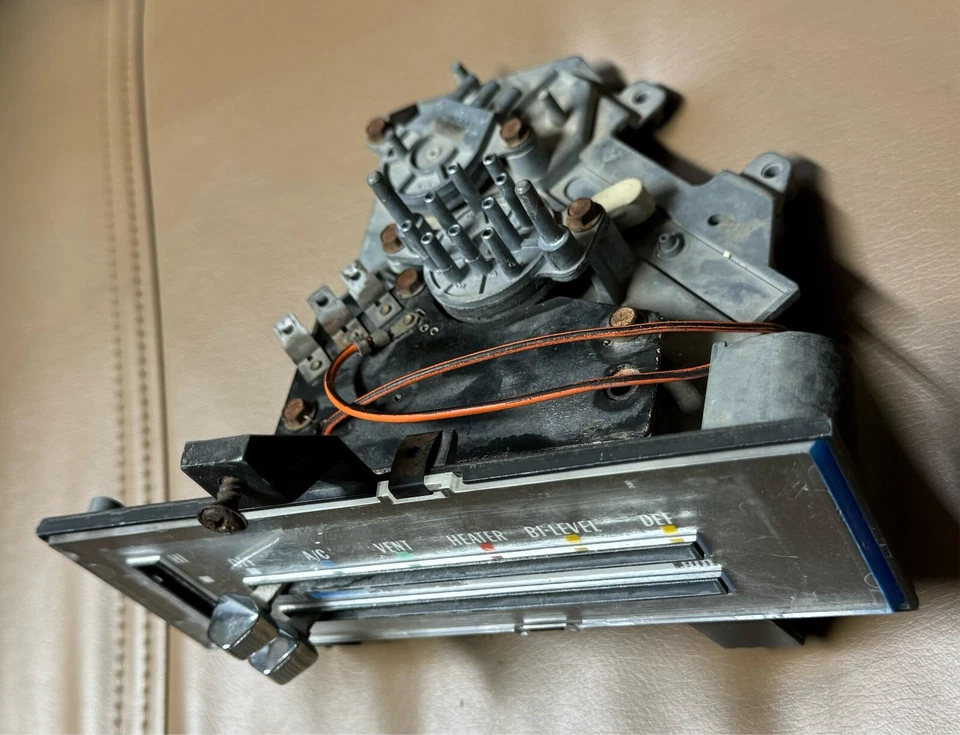 Chevrolet Chevy Impala Caprice 1971-1973 control térmico aire acondicionado 7930697 usado 71-73 Foto 2 de 4