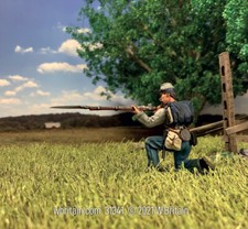 W.Britain 31341 Confederate Infantry Kneeling Firing, No.2 Britains