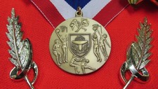 BASKETBALL -F 1.75" HIGHEST Quality Lg Medal Home-Team Award w/Neck Ribbon Gold