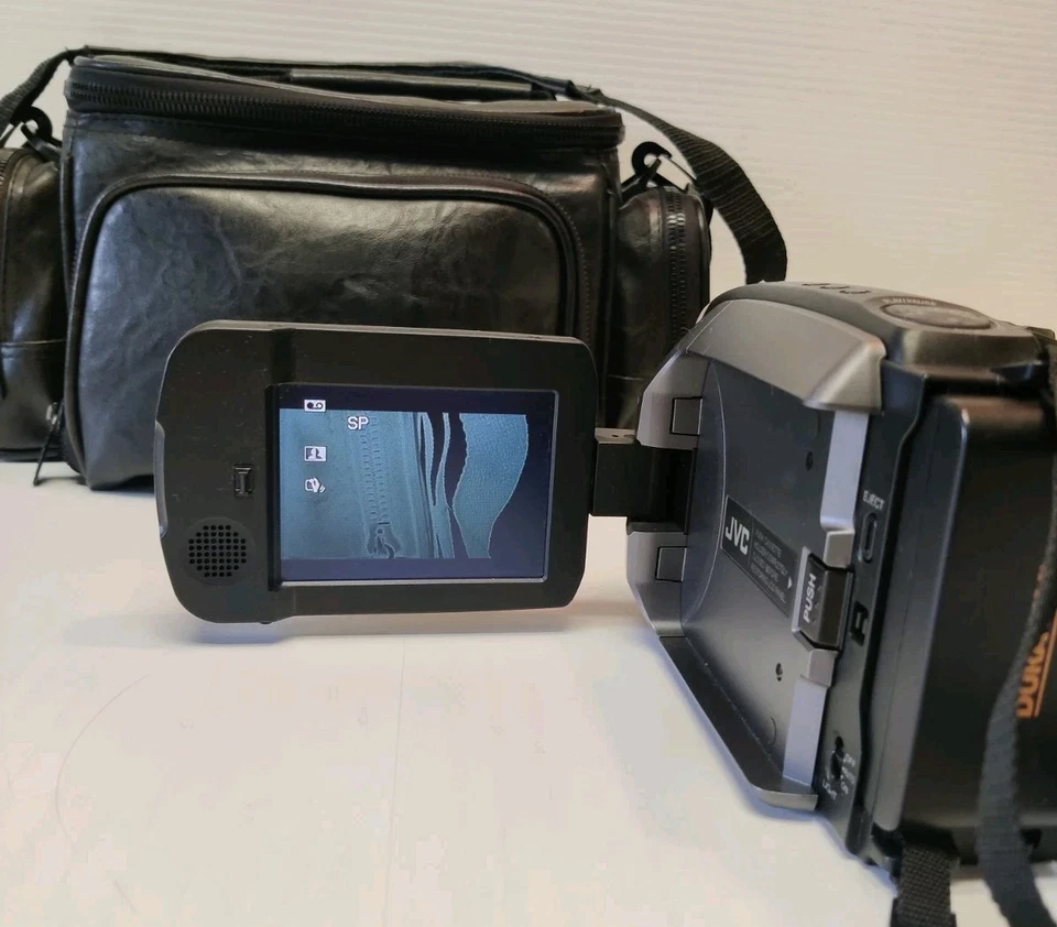 JVC Compact VHS Camcorder GR-AXM750U *TESTED* - Image 4 of 4