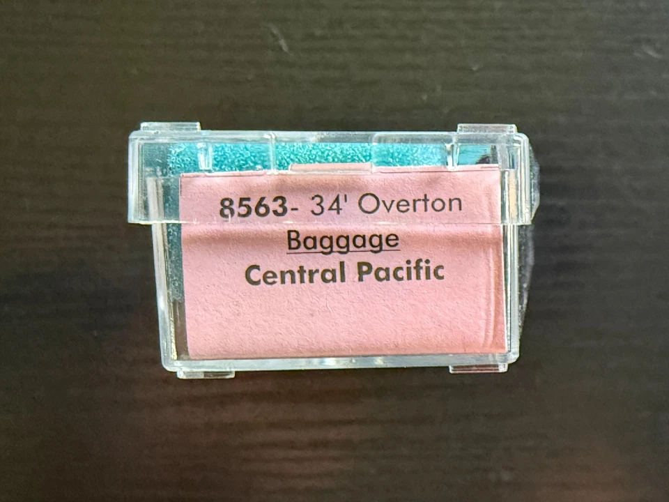 Equipaje N Roundhouse Products Central Pacific 8563 - ME3677 Foto 3 de 3