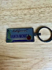 Santa Monica Keychain. High-Quality Metal Keychain With A Large Key Ring.￼