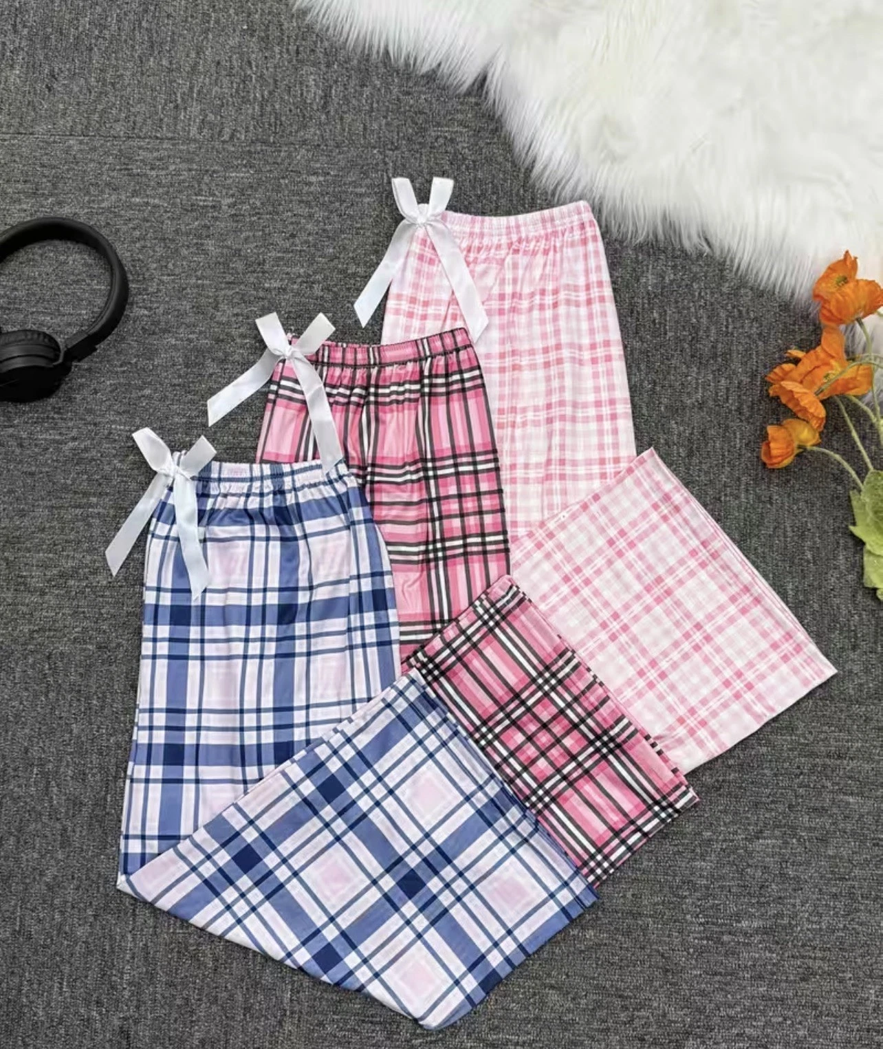 BRAND NEW & UNWORN (  LADIES  PLAID  SOFT  CASUAL  TROUSER  X  3 )    NIGHTWEAR - Picture 2 of 3