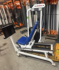 Life Fitness | Pro1 Seated Leg Press