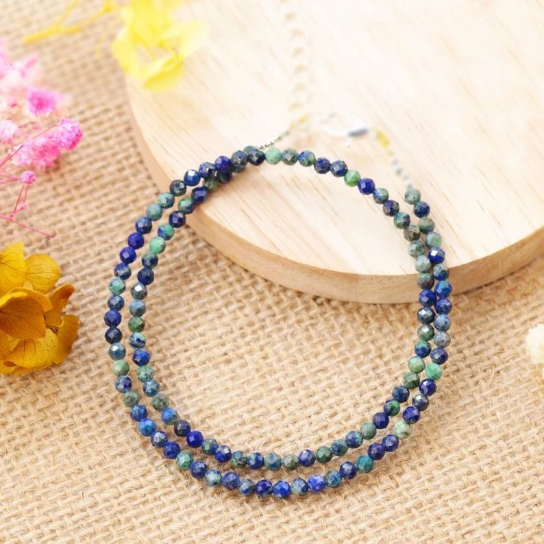 Gargantilla delicada minimalista cuentas de piedras preciosas de cristal azurita malaquita de 2 mm Foto 2 de 4