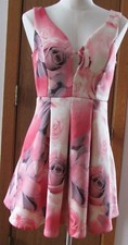 Windsor, Floral Print Dress, Size 4 - 6 -- Fun, Flirty & Feminine