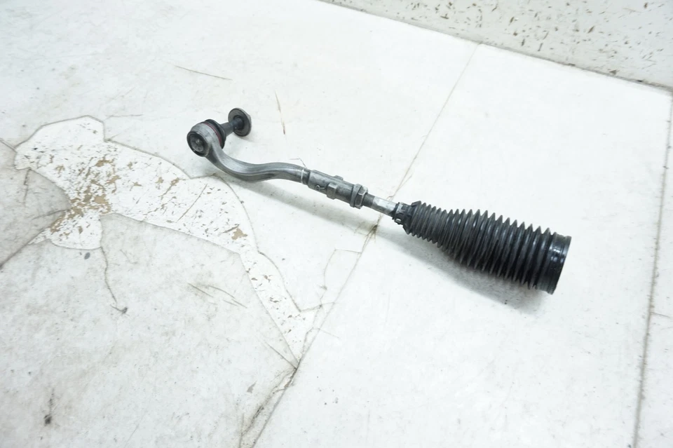 Audi S5 2018-2021 OEM barra de amarre interior exterior delantera derecha Foto 3 de 4