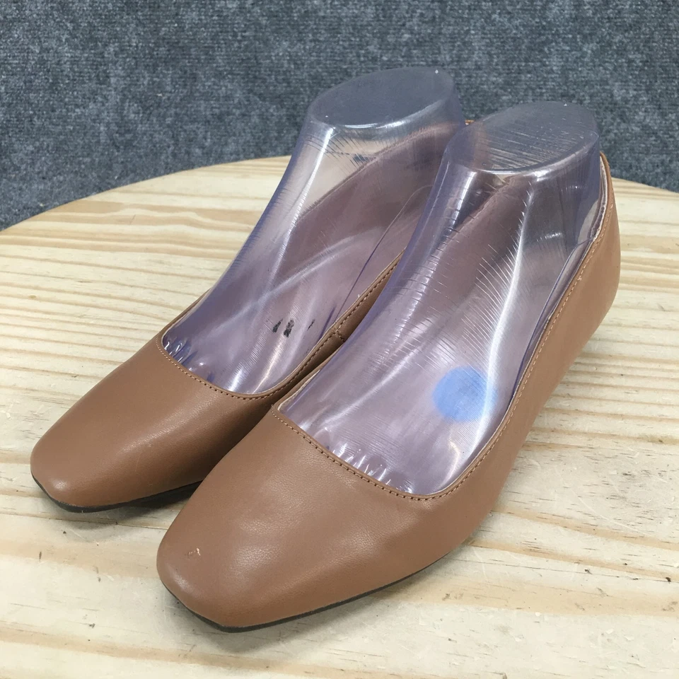 Zapatos Adrienne Vittadini para mujer 7,5 Palmer Pump beige imitación cuero tacón de cuña Foto 3 de 4