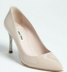 nude glitter pumps