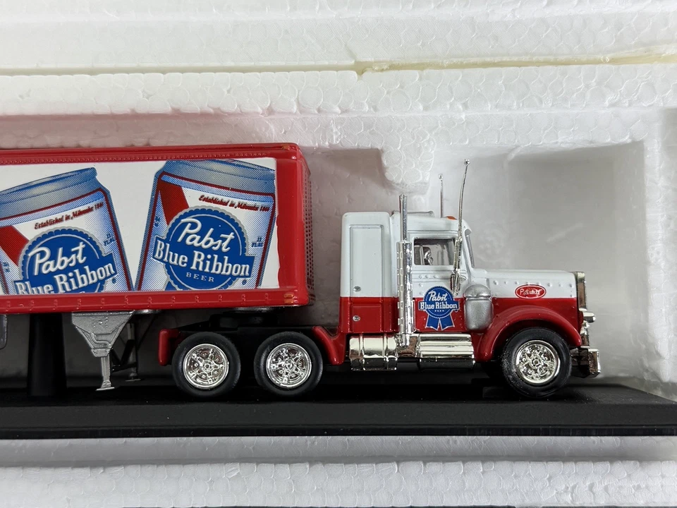 Matchbox Pabst Blue Ribbon PBR Semi Truck/Trailer W/ COA - Brand New - Image 4 of 4