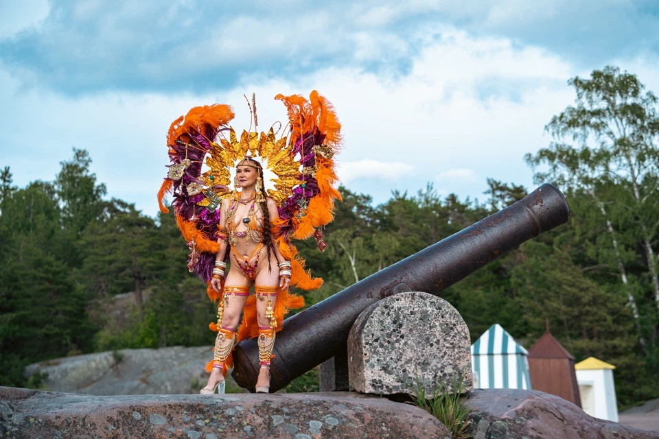 Carnival Costume Body Piece - Image 3 of 3