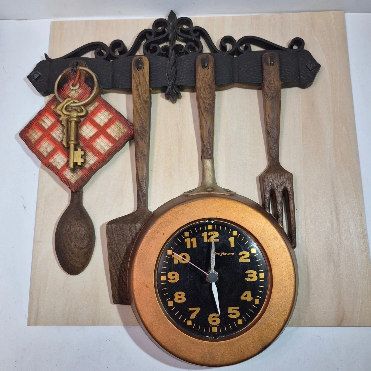 New Haven Quartz (Battery Powered) Plastic Wall Clocks for sale | eBay