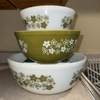 Vintage Pyrex Spring Blossom Crazy Daisy Mixing Bowl Set 402 403 404 3 Piece
