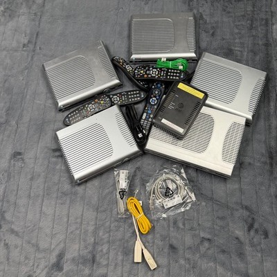 AT&T U-Verse Cisco IPN4320 HD Cable Box Lot with Remotes and Cables Bundle