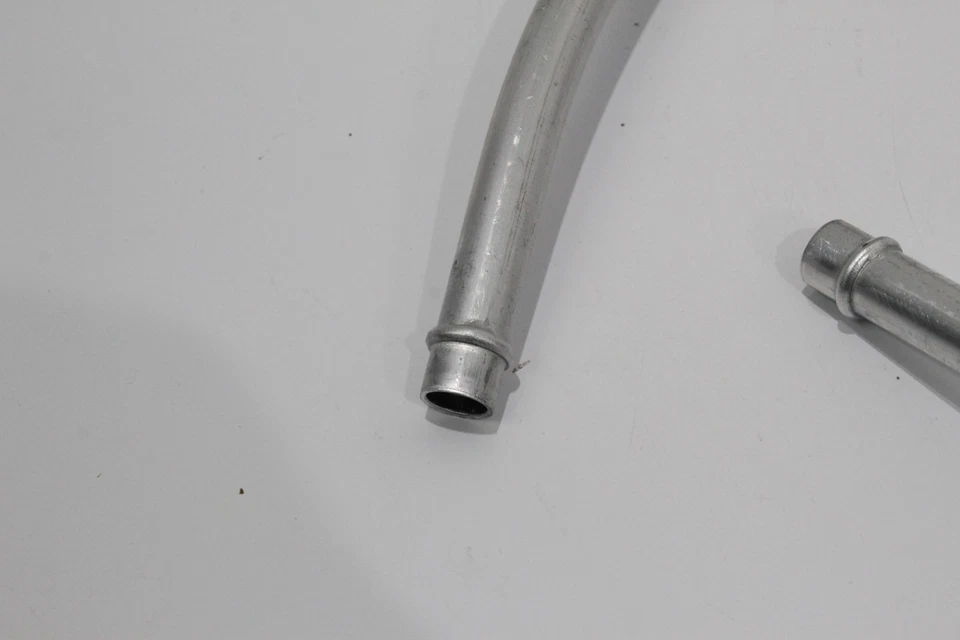 VW Golf 5K Mk6 Pair Handbrake Cable Guides Tubes New Genuine 1K0711952A - Image 2 of 4