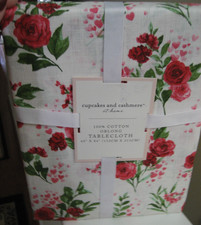 AT HOME CUPCAKES AND CASHMERE 60" X 84" OBLONG TABLECLOTH ROSES/HEARTS -NEW