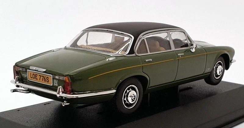 Vanguards 1/43 Scale VA13902 - Jaguar XJ12 Series 2 LWB - Juniper Green - Image 2 of 4