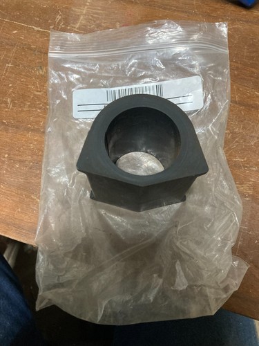 New Freightliner 16-15020-000 Sway Bar Bushings Freightliner 1615020000 Bushing - Picture 2 of 3