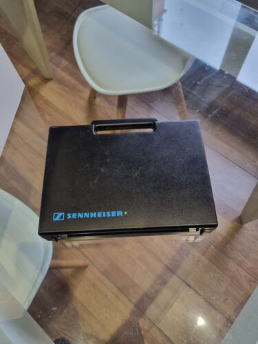 Microfono Levalier Sennheiser MKE40-4 connettore TQG a 3 pin mini Canon COMPLETO - Foto 2 di 9