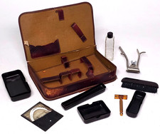 Vintage Men’s Leather Travel Toiletry Grooming Vanity Doop Kit Leather Case MCM
