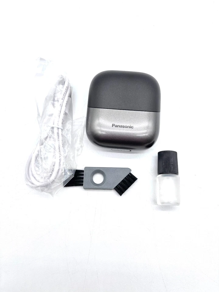 Panasonic Black ES-CM3A 3 Blade Compact Rechargeable Shaver - Image 2 of 4