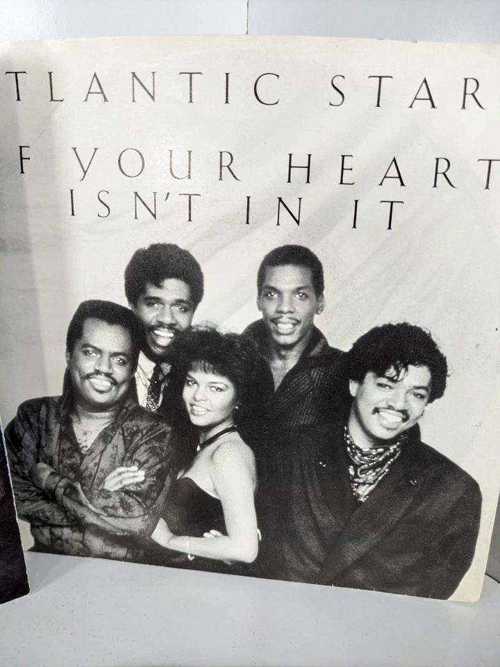 Lot 6 Vintage 45' Rpm  Vinyl Records  Prince, Maddona, ZZ Top, Soul, Rock, Pop  - Image 4 of 4