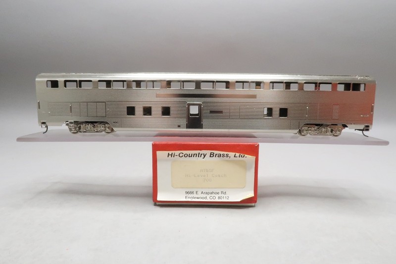 HO BRASS HI-COUNTRY BRASS SANTA FE HI-LEVEL COACH #700 F/PLATED