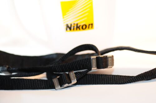 Nikon AN-4 Skinny schwarz Classic Kamera Schultergurt Metallschnallen aus 80er