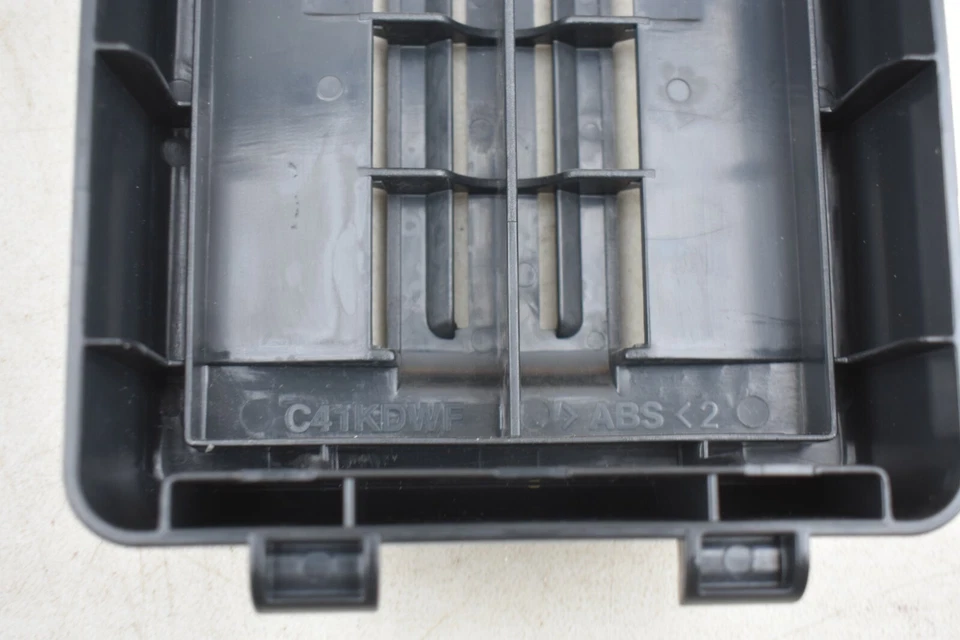 Kenmore 31140 Pet-Friendly Upright Vacuum Filter Cover - Image 4 of 4