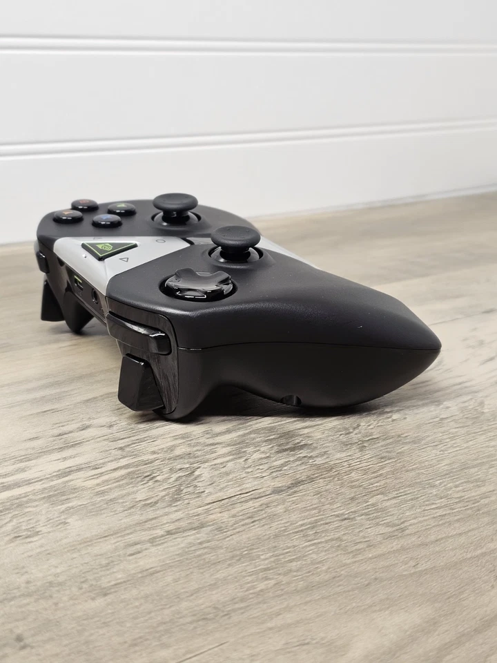 Nvidia Shield P2570 Wireless Bluetooth Gaming Controller - Image 4 of 4