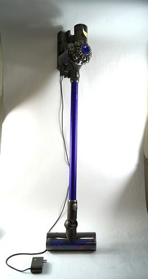 Dyson V6 Animal Stick Rechargeable Vacuum Cleaner w Wall Charger WORKING D221