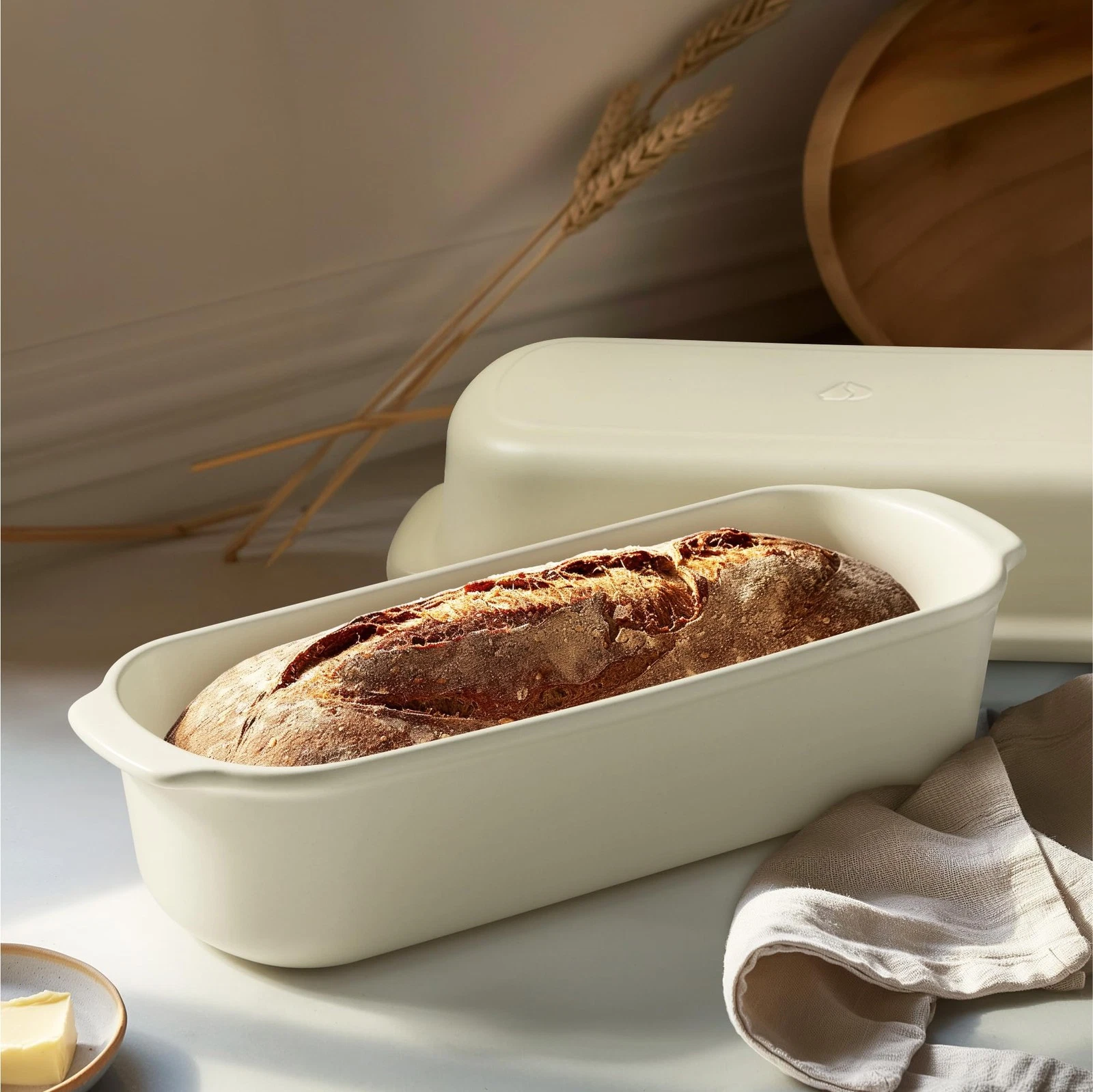 Loaf Dish with Lid - Ceramic Bakeware Tin for Baking Homemade Loaves - Stonew...