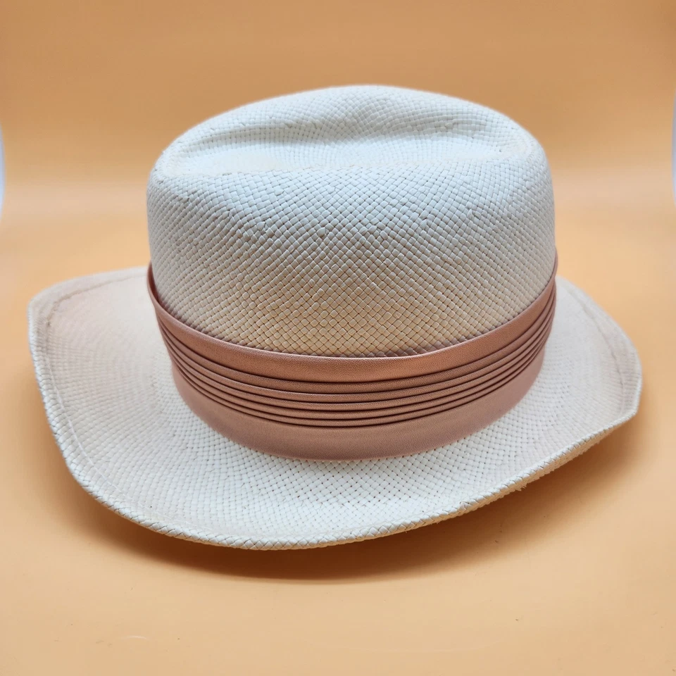 Sombrero Betmar Fedora Mujer Mediano Blanco Ala Ancha Rosa Cinta Verano Sol Elegante Foto 3 de 4