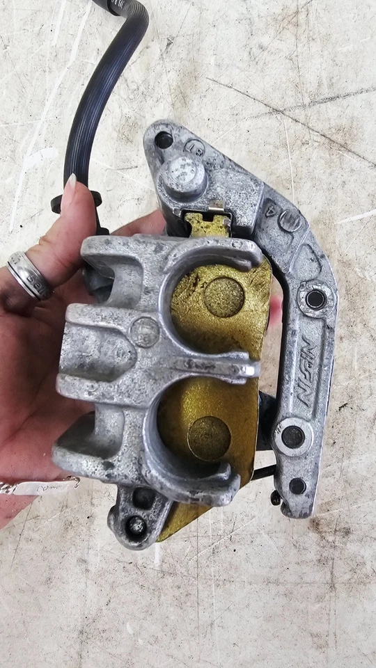 Главный цилиндр переднего тормоза 2000 HONDA VALKYRIE INTERSTATE + двойной суппортный шланг - Изображение 4 из 4