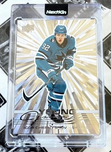 2025-26 UPPER DECK YOUNG GUNS OUTBURST SILVER 734 IGOR CHERNYSHOV SHARKS