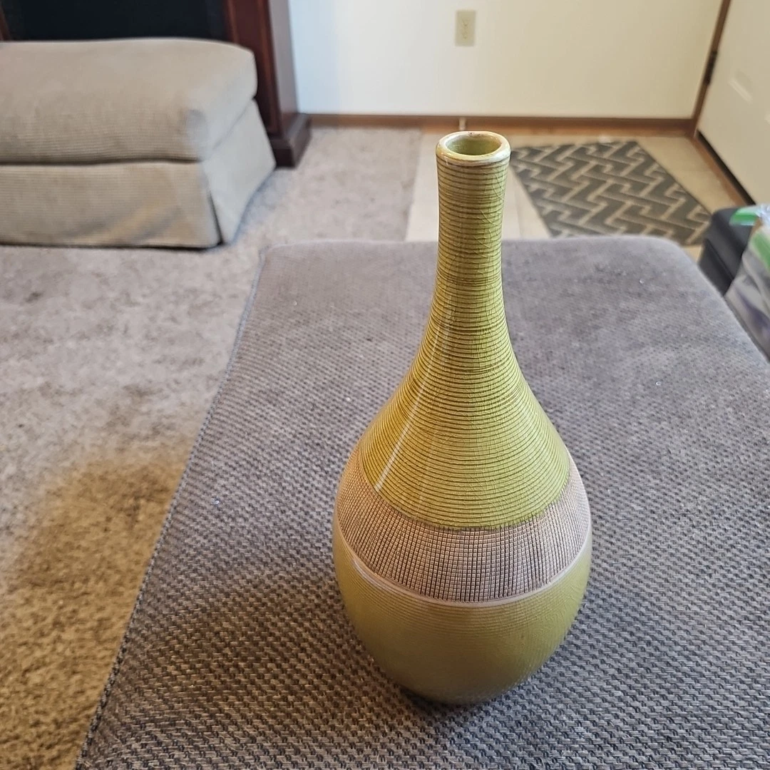 Vtg vase/decor/pottery 13.5 inches Pale Green/Tan Crackled.