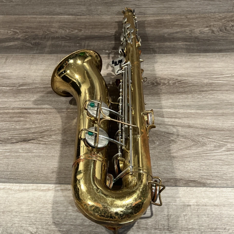 Saxofón alto vintage Bueschner Aristrocrat - con estuche - sin boquilla Foto 3 de 4