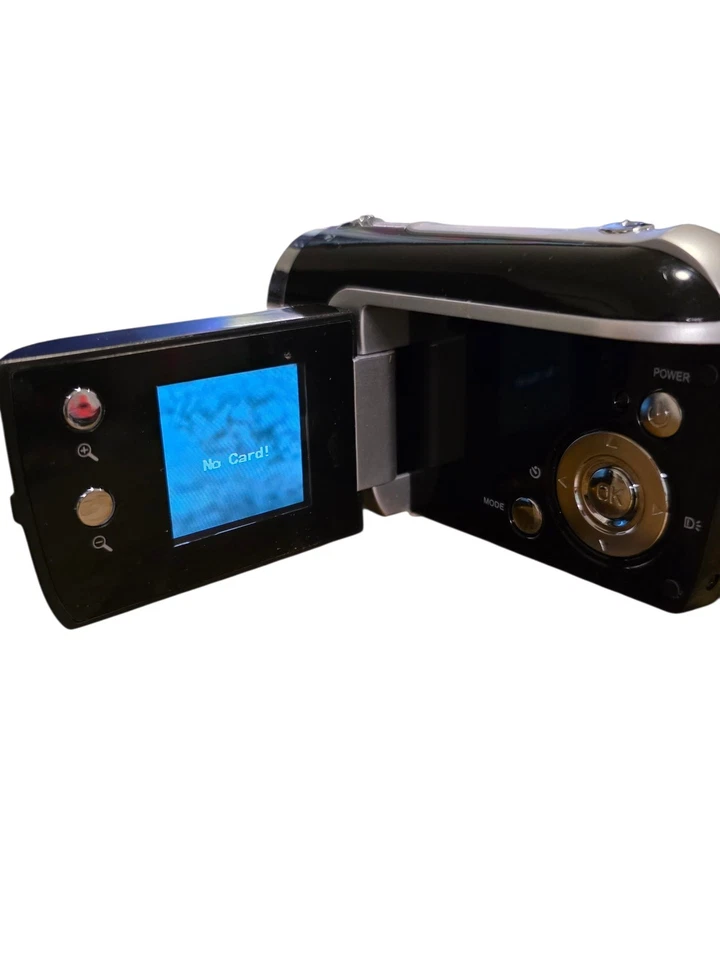 Jazz Z40 Video Recorder with Camera Color LCD Screen Black W/Strap - Image 3 of 4