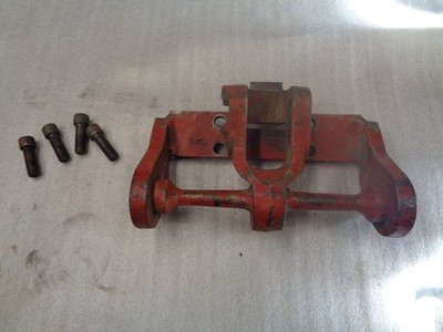 INTERNATIONAL 584. THREE POINT TOP LINK MOUNTING BRACKET.