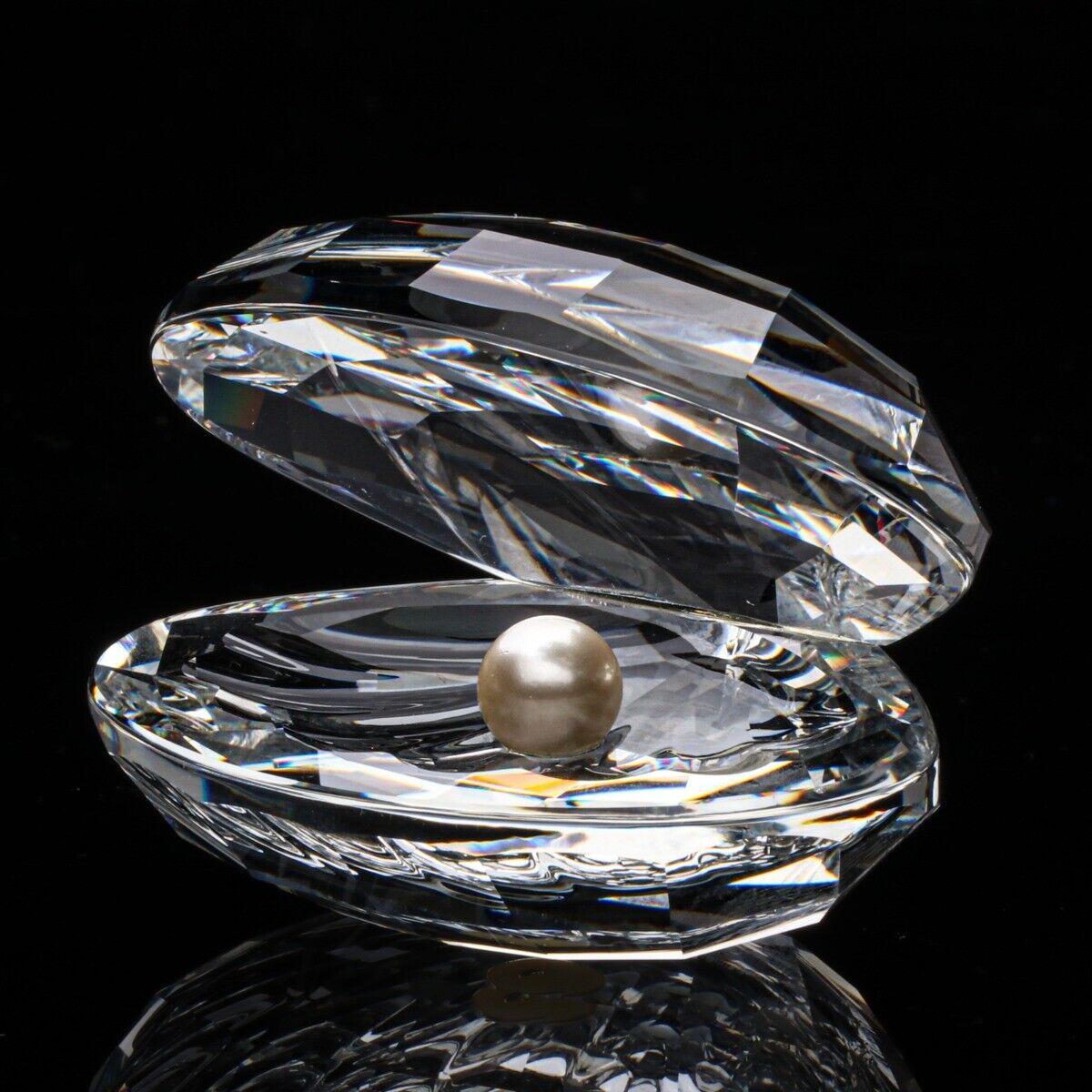 SWAROVSKI Figurine Shell with Pearl / Oyster 014389