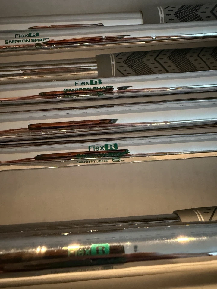 Juego de hierro forjado Mizuno JPX 921 4-PW, GW Regular Flex, para diestros NS Pro Steel Foto 3 de 4