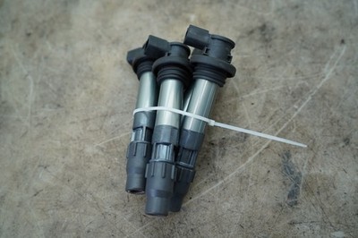 15 SUZUKI GSXR600 GSXR 600 SET OF COIL STICKS E-1480