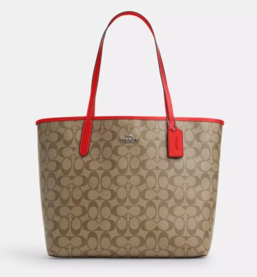 通勤やマザーバッグにも★COACH City Tote In Signature Canvas Reversible City Tote in Signature Canvas with Ms. PacMan