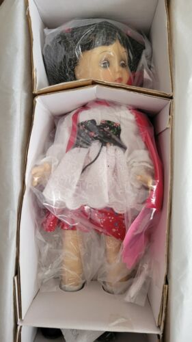 Tonner - Effanbee Toni Red Riding Hood Doll - NRFB - Picture 1 of 4