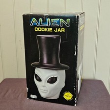 Aliens Ceramic Cookie Jar Alien Warrior 30 Cm by Diamond Aliens Ceramic Cookie Jar Alien Warrior 30 Cm by Diamond