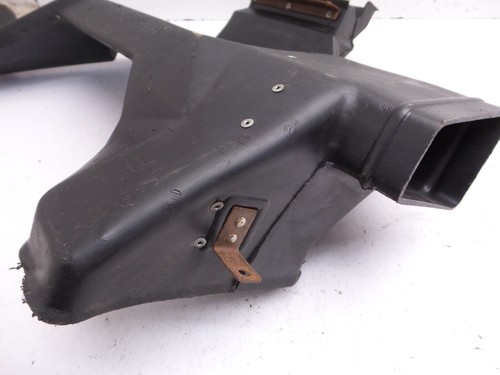 1973 Chevrolet Corvette C3 Center Dash Air Distribution Duct Vent GM 3963792 - Picture 18 of 21