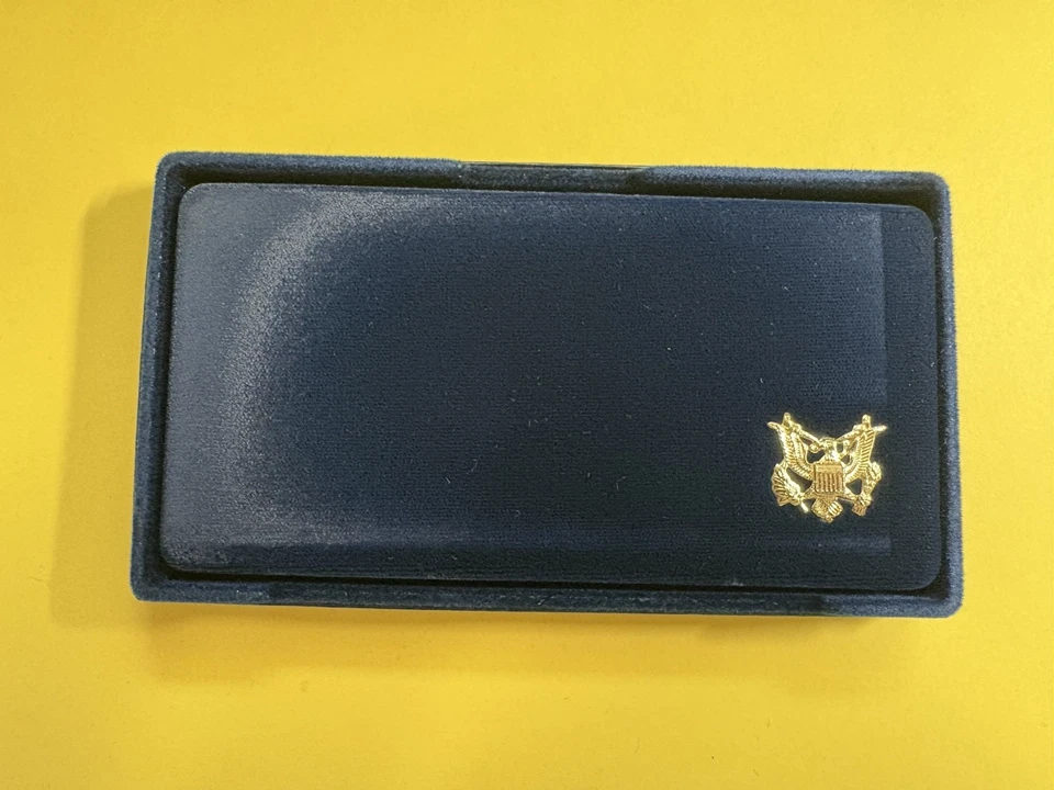 1994 World Cup Commemorative PROOF Silver Dollar + Clad 50c Pc - Image 4 of 4