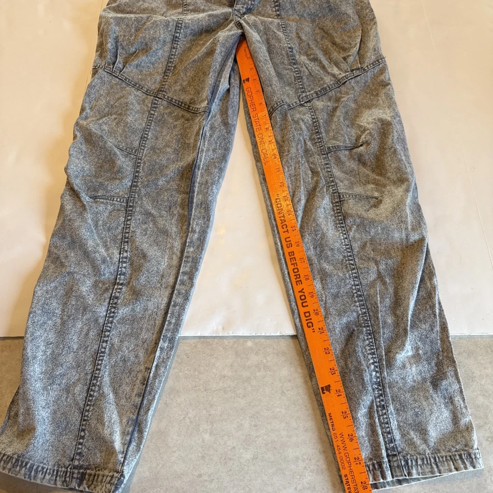 Vtg 90’s Bugle Boy Baggy Denim Jeans Sz 30 Inseam 28” Lite Blue Stone Washed - Image 3 of 4