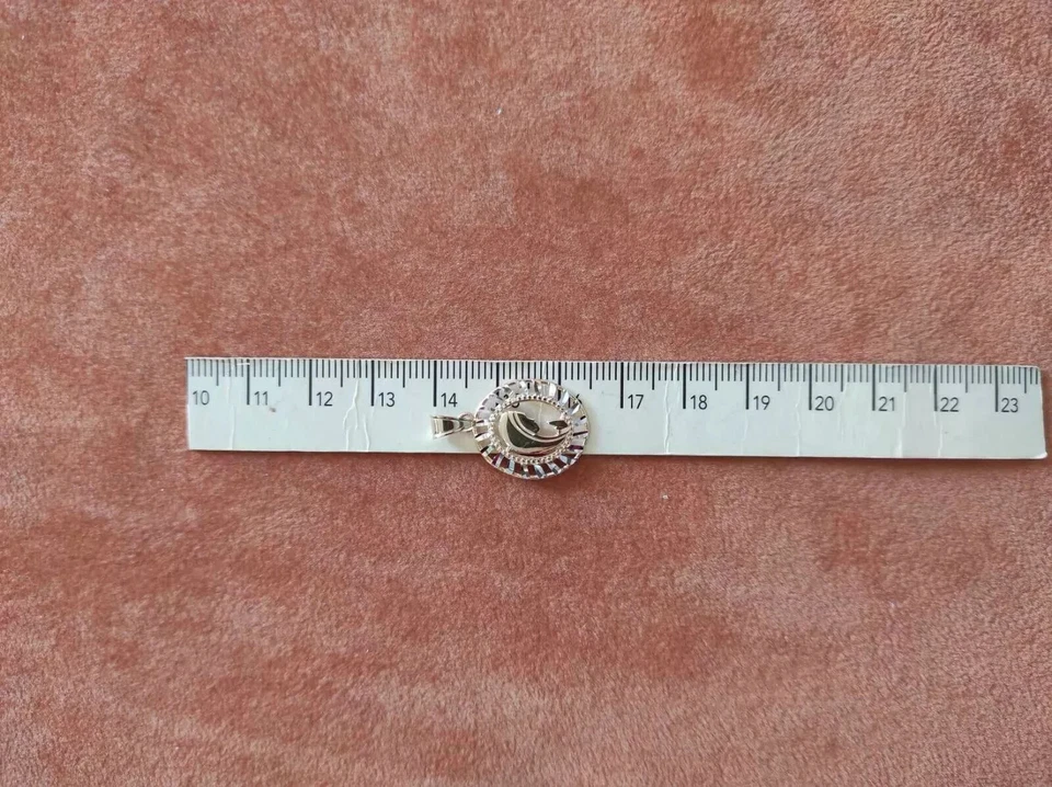 CIONDOLO MEDAGLIA SACRA MADONNA IN ORO GIALLO 18 Kt 750 (6974) - Immagine 4 di 4